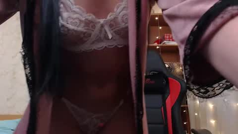 juicy_jesss online show from 02/24/25, 07:41