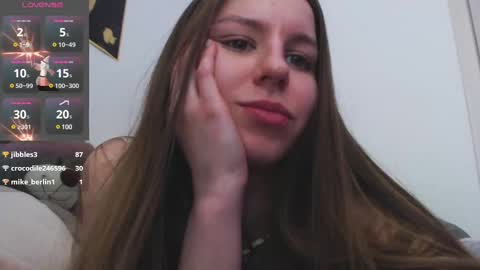 Snapshot of juicy_mystery chatting on 02/09/25, 06:05 laura online show from 02/09/25, 06:05