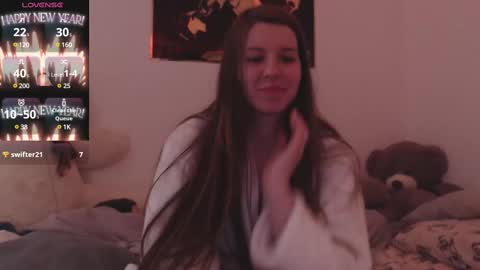 Snapshot of juicy_mystery chatting on 02/28/25, 05:48 laura online show from 02/28/25, 05:48