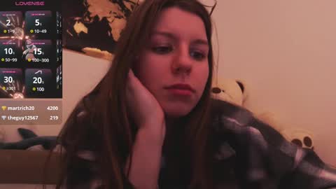 Snapshot of juicy_mystery chatting on 03/05/25, 05:29 laura online show from 03/05/25, 05:29