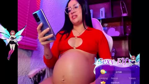 Snapshot of juicy_peach_ass chatting on 12/28/24, 06:18 valeska online show from 12/28/24, 06:18