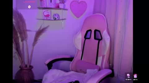 Snapshot of juicy_peach_ass chatting on 09/15/25, 10:54 valeska online show from 09/15/25, 10:54