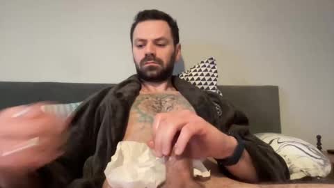 Snapshot of juicybonewar chatting on 12/20/24, 09:54 Daddy Tiger online show from 12/20/24, 09:54