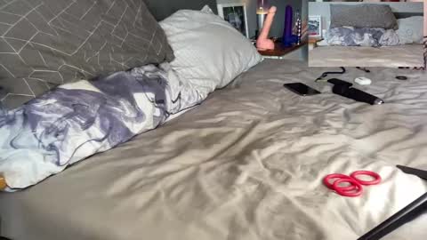 Snapshot of juicybonewar chatting on 09/15/25, 02:06 Daddy Tiger online show from 09/15/25, 02:06