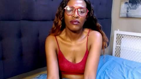 Miss Kay online show from 12/16/25, 03:44