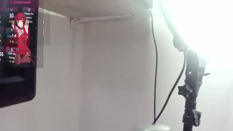 juicykitten1 online show from 09/19/25, 11:11