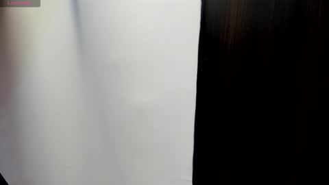 juicykitten1 online show from 09/20/25, 11:11