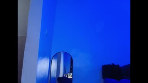 juicyxpink online show from 12/15/25, 10:58