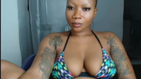 Snapshot of juicyxpink chatting on 06/28/26, 10:38 juicyxpink online show from 06/28/26, 10:38