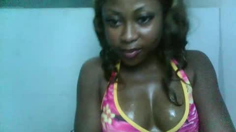 Snapshot of juicyyxboobs chatting on 05/06/26, 09:53 juicyyxboobs online show from 05/06/26, 09:53