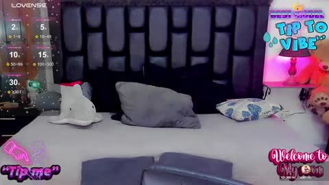 Snapshot of jujubee_lander chatting on 12/10/24, 04:38 Jujubee online show from 12/10/24, 04:38