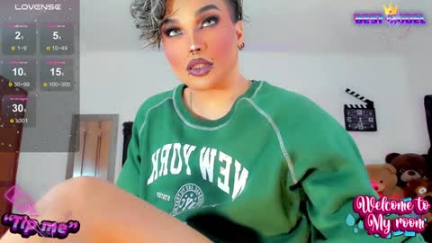 Snapshot of jujubee_lander chatting on 12/20/24, 06:02 Jujubee online show from 12/20/24, 06:02