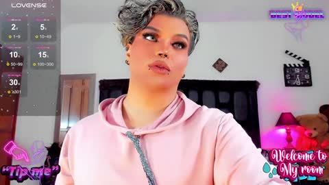 Snapshot of jujubee_lander chatting on 12/21/24, 03:42 Jujubee online show from 12/21/24, 03:42