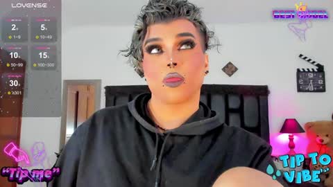 Snapshot of jujubee_lander chatting on 01/07/25, 04:05 Jujubee online show from 01/07/25, 04:05