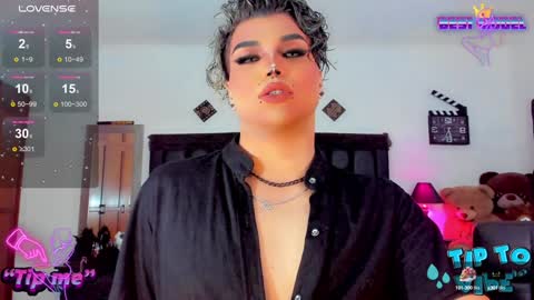 Snapshot of jujubee_lander chatting on 01/13/25, 02:00 Jujubee online show from 01/13/25, 02:00