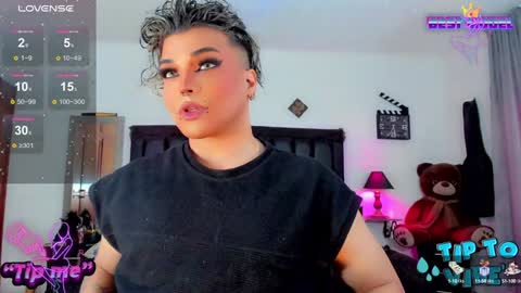 Snapshot of jujubee_lander chatting on 01/19/25, 02:06 Jujubee online show from 01/19/25, 02:06