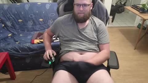 Julcs online show from 12/20/24, 06:24