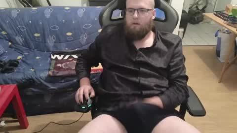 Julcs online show from 12/22/24, 04:06