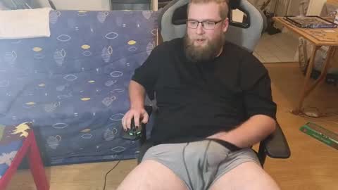 Julcs online show from 01/28/25, 08:36