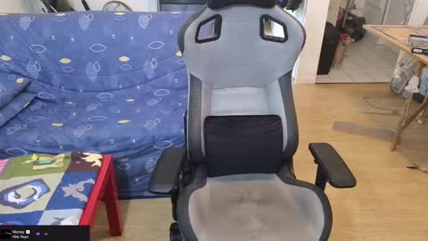 Julcs online show from 02/23/25, 03:18