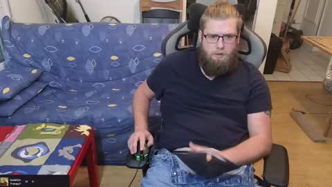 Julcs online show from 02/26/25, 08:22