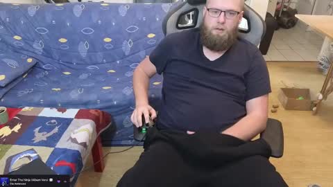 Julcs online show from 03/12/25, 01:40