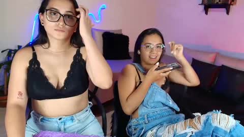 Jules and Gia online show from 02/21/25, 12:16