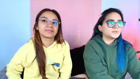 Jules and Gia online show from 09/30/25, 10:15