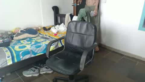 Snapshot of julfigo chatting on 06/23/26, 04:27 Julfigo online show from 06/23/26, 04:27