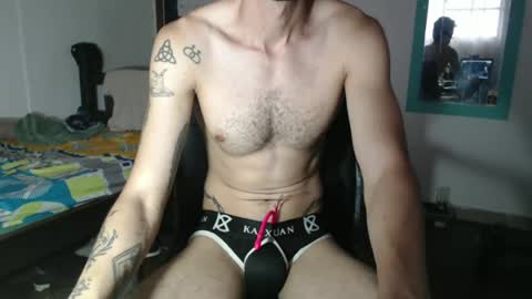 Snapshot of julfigo chatting on 06/29/26, 12:05 Julfigo online show from 06/29/26, 12:05
