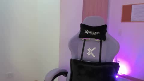 Snapshot of juli_santos_22 chatting on 01/31/25, 06:14 juli_santos_22 online show from 01/31/25, 06:14