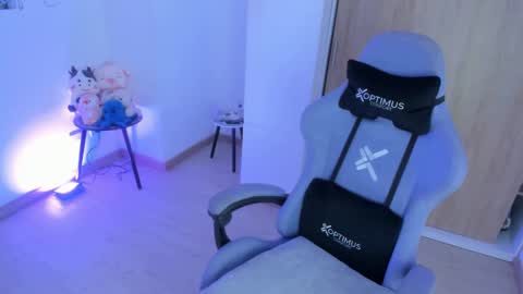 Snapshot of juli_santos_22 chatting on 09/20/25, 04:19 juli_santos_22 online show from 09/20/25, 04:19