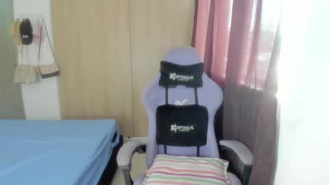 juli_santos_22 online show from 05/03/26, 04:13