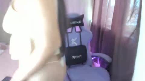 juli_santos_22 online show from 05/23/26, 02:32