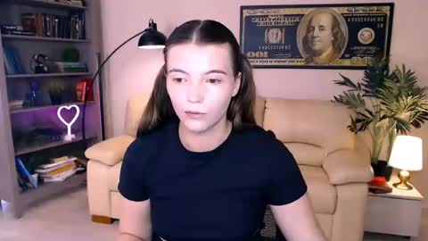 julia485262 online show from 07/06/26, 10:12