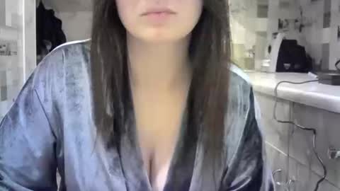 julia69009 online show from 12/19/24, 07:51