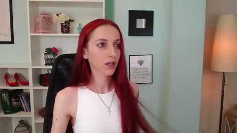 JuliaJae online show from 09/13/25, 05:51