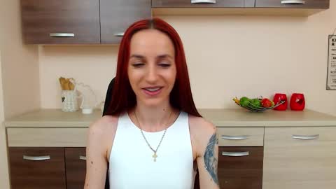 JuliaJae online show from 09/28/25, 04:29