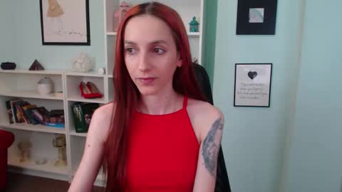 JuliaJae online show from 10/22/25, 06:35