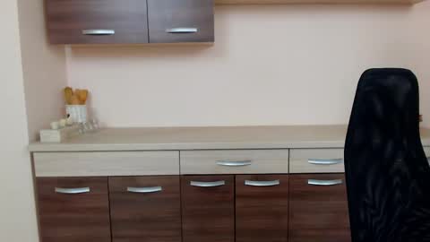 JuliaJae online show from 11/28/25, 07:00