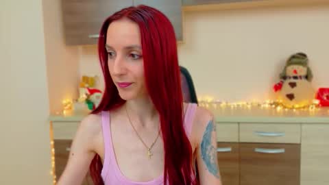 JuliaJae online show from 12/21/25, 06:42