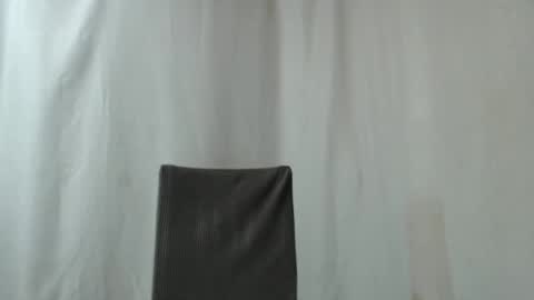 julia_giulia online show from 02/10/25, 12:30