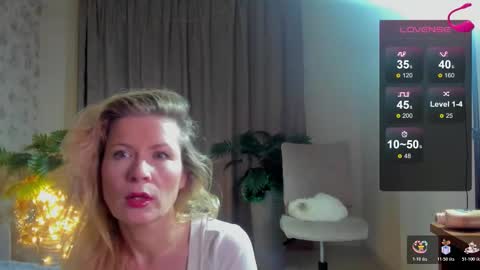 julia_giulia online show from 01/31/26, 08:40