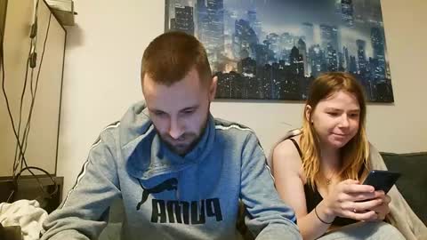 julia_official online show from 02/14/25, 08:26