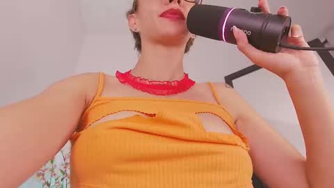 Julia Schedule 10 pm to 4  am GTM-5 online show from 02/09/25, 01:25