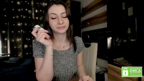 julia_t_mog online show from 03/31/26, 10:10