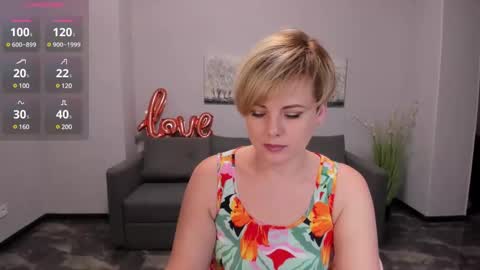 Julia online show from 02/12/25, 12:55