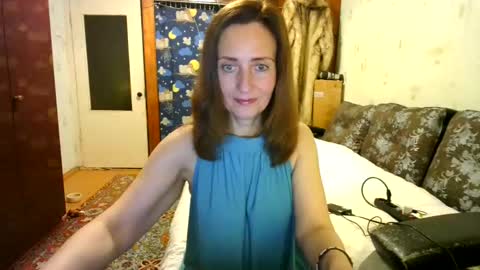 Snapshot of juliaa_foxi chatting on 12/03/24, 06:38 juliaa_foxi online show from 12/03/24, 06:38