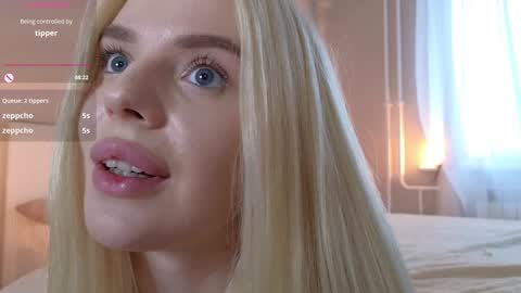 Snapshot of juliacontrol chatting on 12/02/24, 09:56 Molly online show from 12/02/24, 09:56