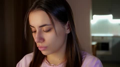 Snapshot of juliacontrol chatting on 03/01/26, 02:52 Molly online show from 03/01/26, 02:52